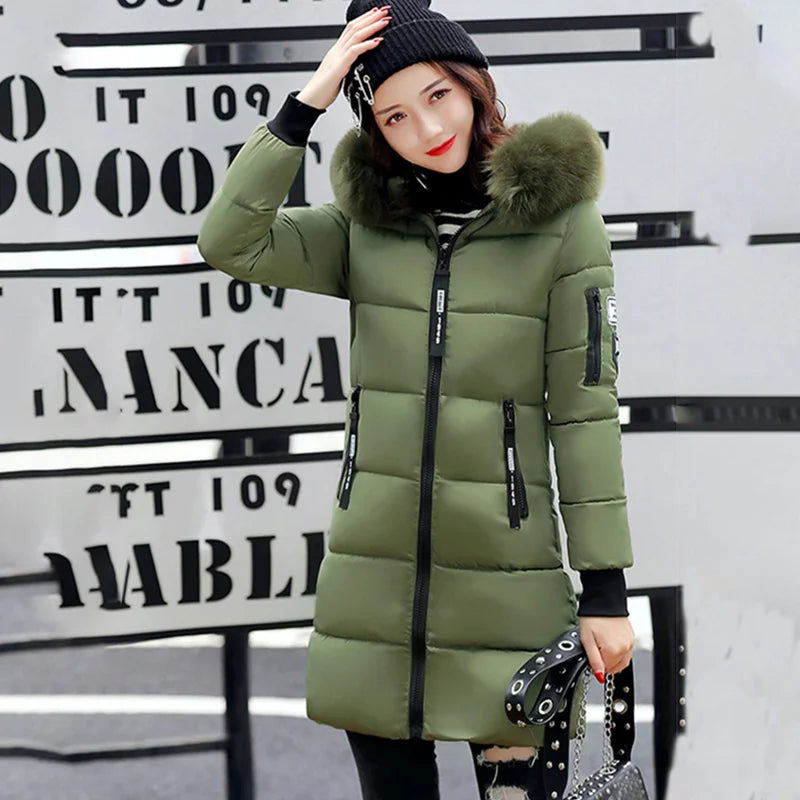 Parka da donna con cappuccio in pelliccia calda invernale Moda comode tasche con cerniera Design Giacca lunga Cappotti femminili sottili ed spessi eleganti