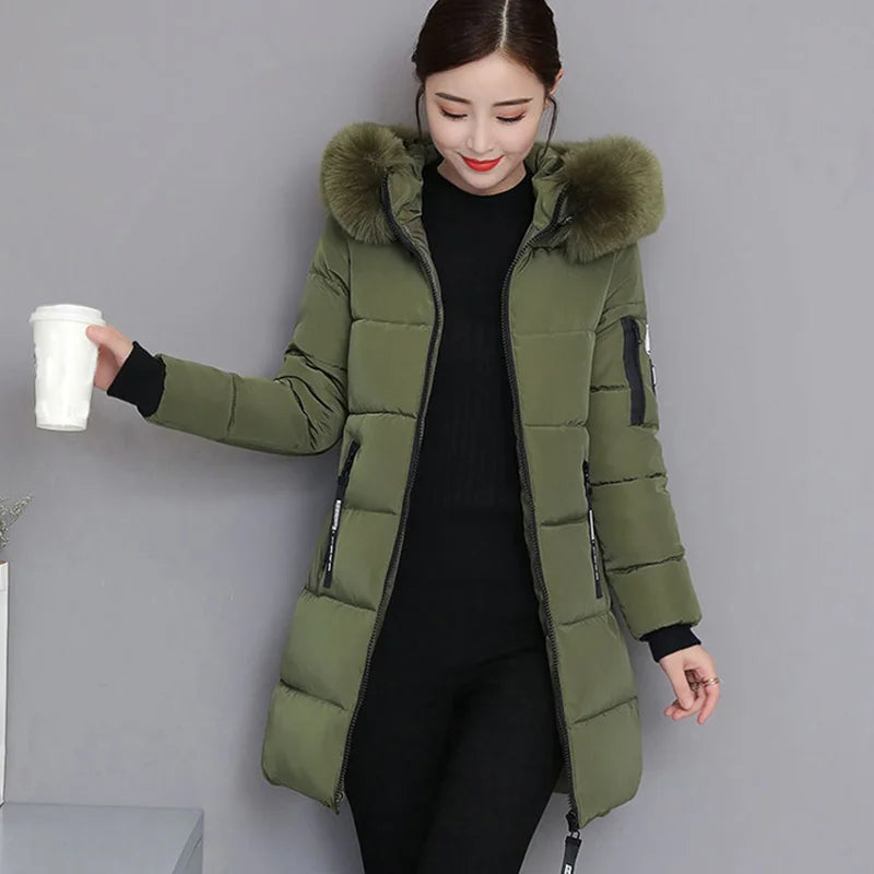 Parka da donna con cappuccio in pelliccia calda invernale Moda comode tasche con cerniera Design Giacca lunga Cappotti femminili sottili ed spessi eleganti