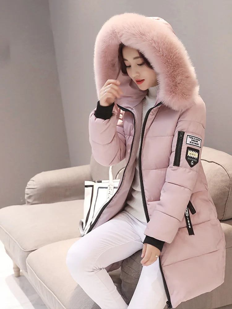 Parka da donna con cappuccio in pelliccia calda invernale Moda comode tasche con cerniera Design Giacca lunga Cappotti femminili sottili ed spessi eleganti
