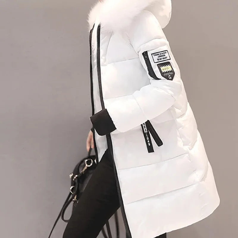 Parka da donna con cappuccio in pelliccia calda invernale Moda comode tasche con cerniera Design Giacca lunga Cappotti femminili sottili ed spessi eleganti