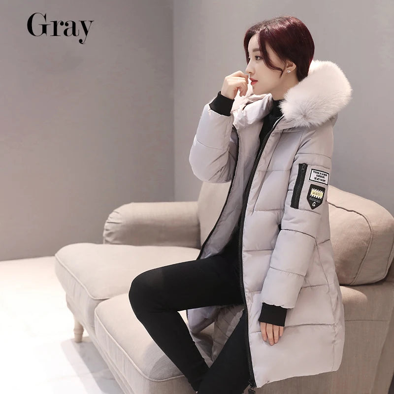 Parka da donna con cappuccio in pelliccia calda invernale Moda comode tasche con cerniera Design Giacca lunga Cappotti femminili sottili ed spessi eleganti