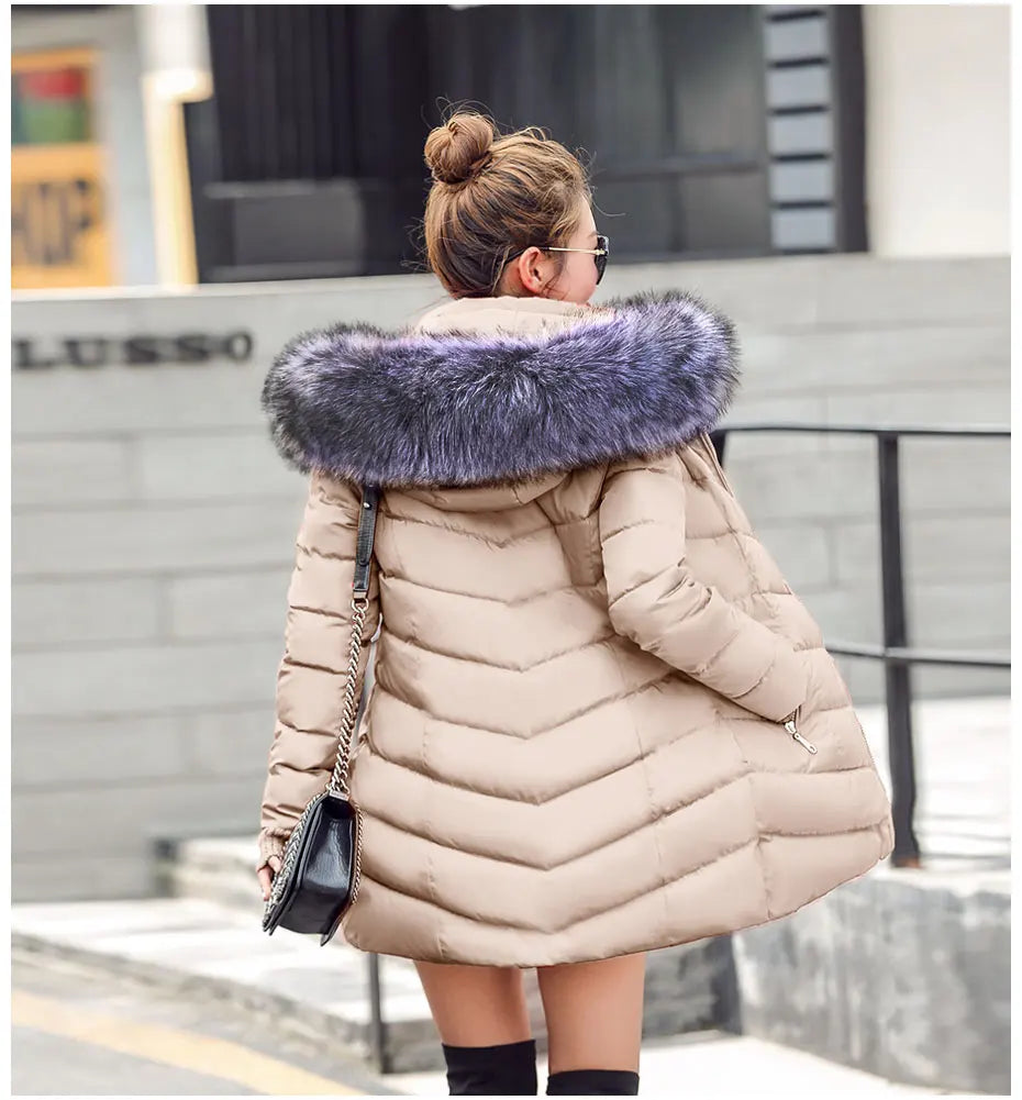 2025 nuovo modo di arrivo sottile giacca invernale da donna imbottito in cotone caldo addensare cappotto da donna cappotti lunghi Parka giacche da donna