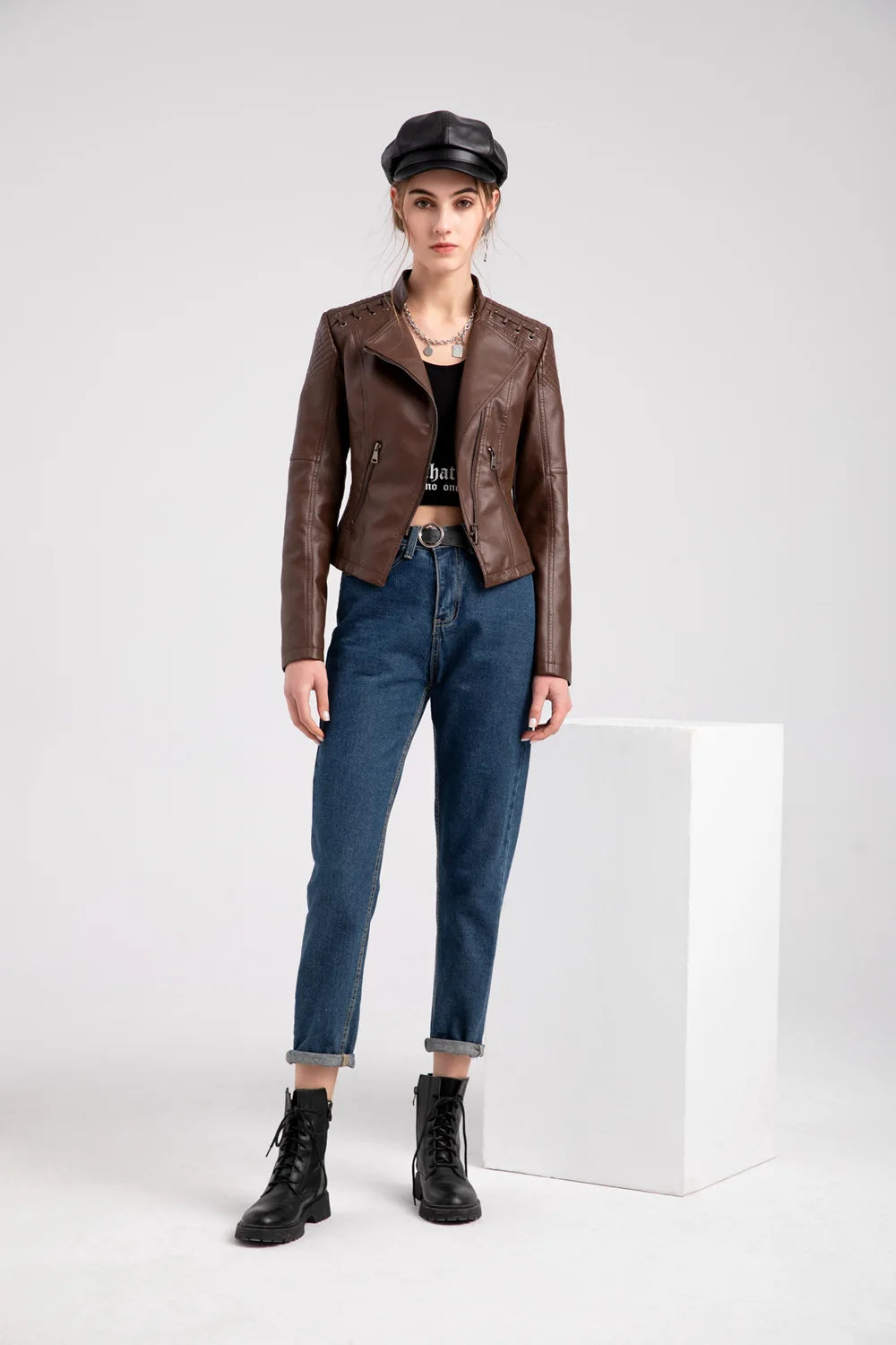 2023 primavera autunno signore giacche in pelle Moto donna colletto rovesciato cerniera Slim nero Moto e Biker giacca in pelle femminile