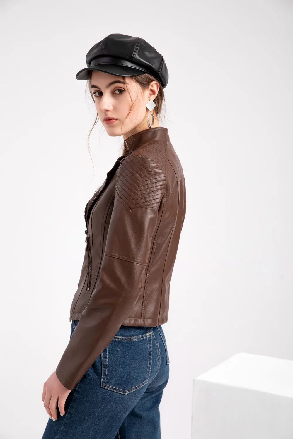 2023 primavera autunno signore giacche in pelle Moto donna colletto rovesciato cerniera Slim nero Moto e Biker giacca in pelle femminile