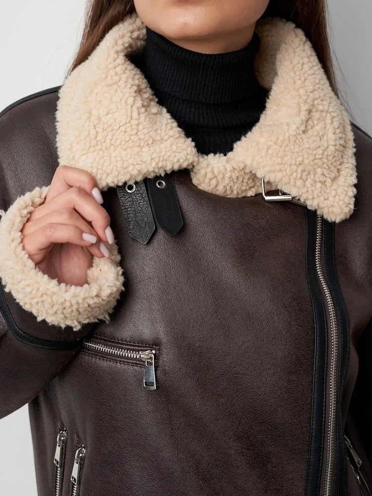 Ailegogo Streetwear Giacca da donna in pelliccia di agnello allentata calda in ecopelle Cintura vintage con cerniera femminile Cappotto spesso chic impiombato