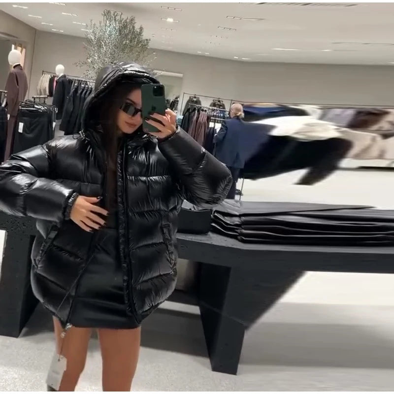 2025 Autunno Inverno Stile neutro Cappotto imbottito in cotone Casual Cerniera con cappuccio Giacca solida Moda Parka caldo a prova di freddo Capispalla