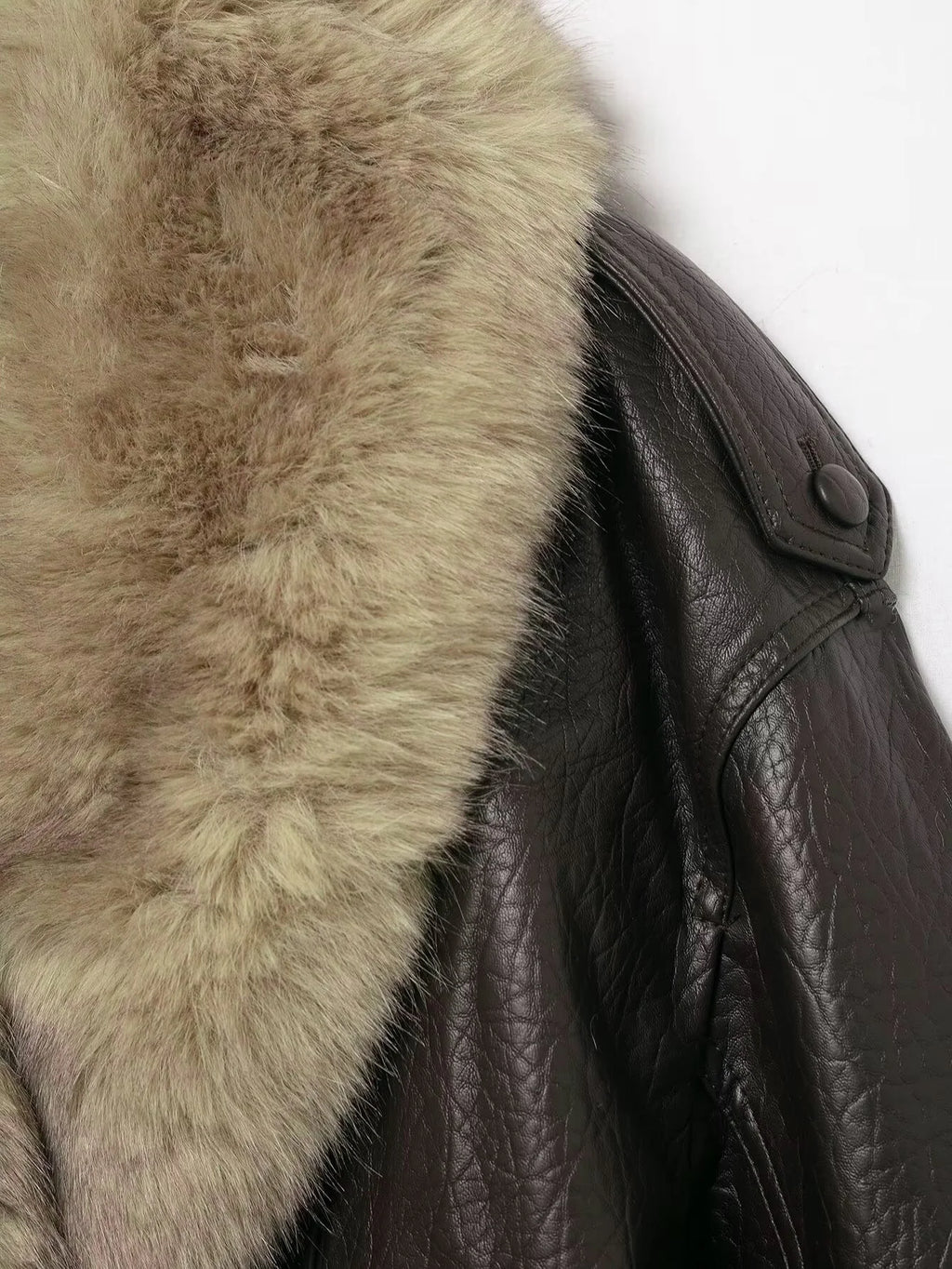 TFMLN 2025 Donne di Inverno Allentato Giacca In Ecopelle Moda Rimosso Grande Collo di Pelliccia Cappotto Causale High Street Doppio Petto Outwear