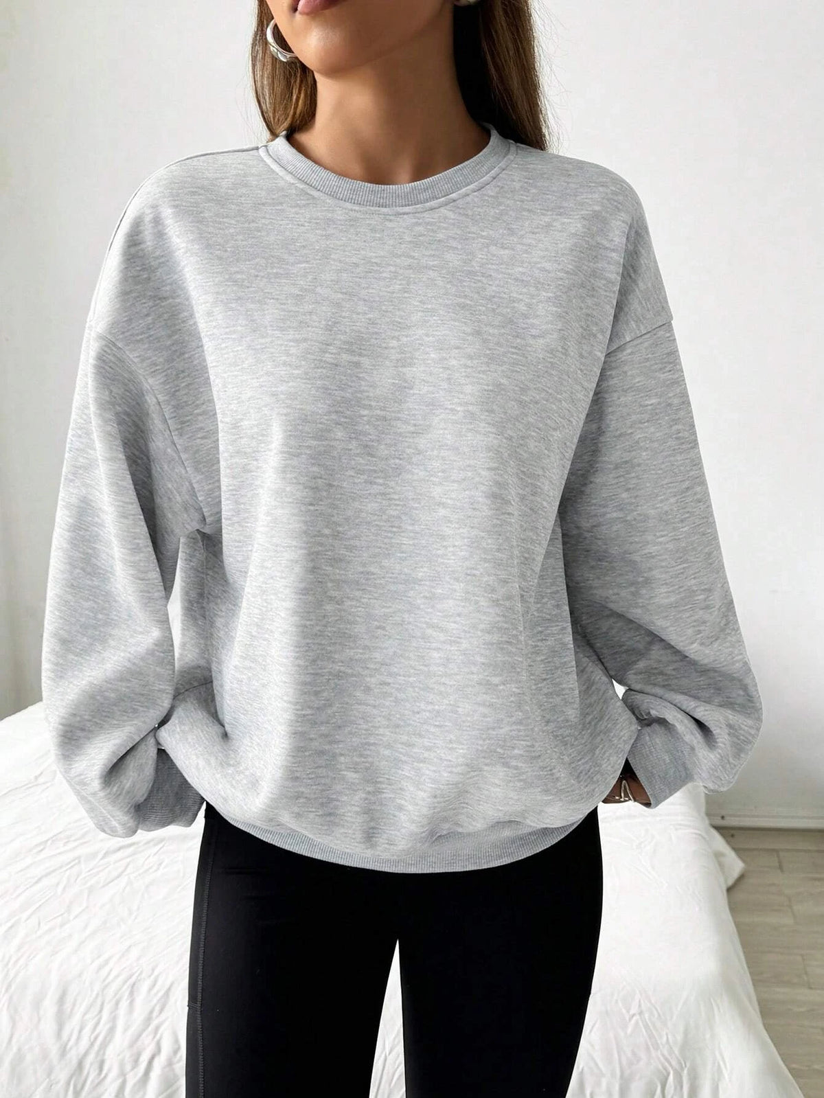 Felpa da donna casual semplice tinta unita ampia a maniche lunghe versione oversize o-collo top basic primavera/autunno streetwear
