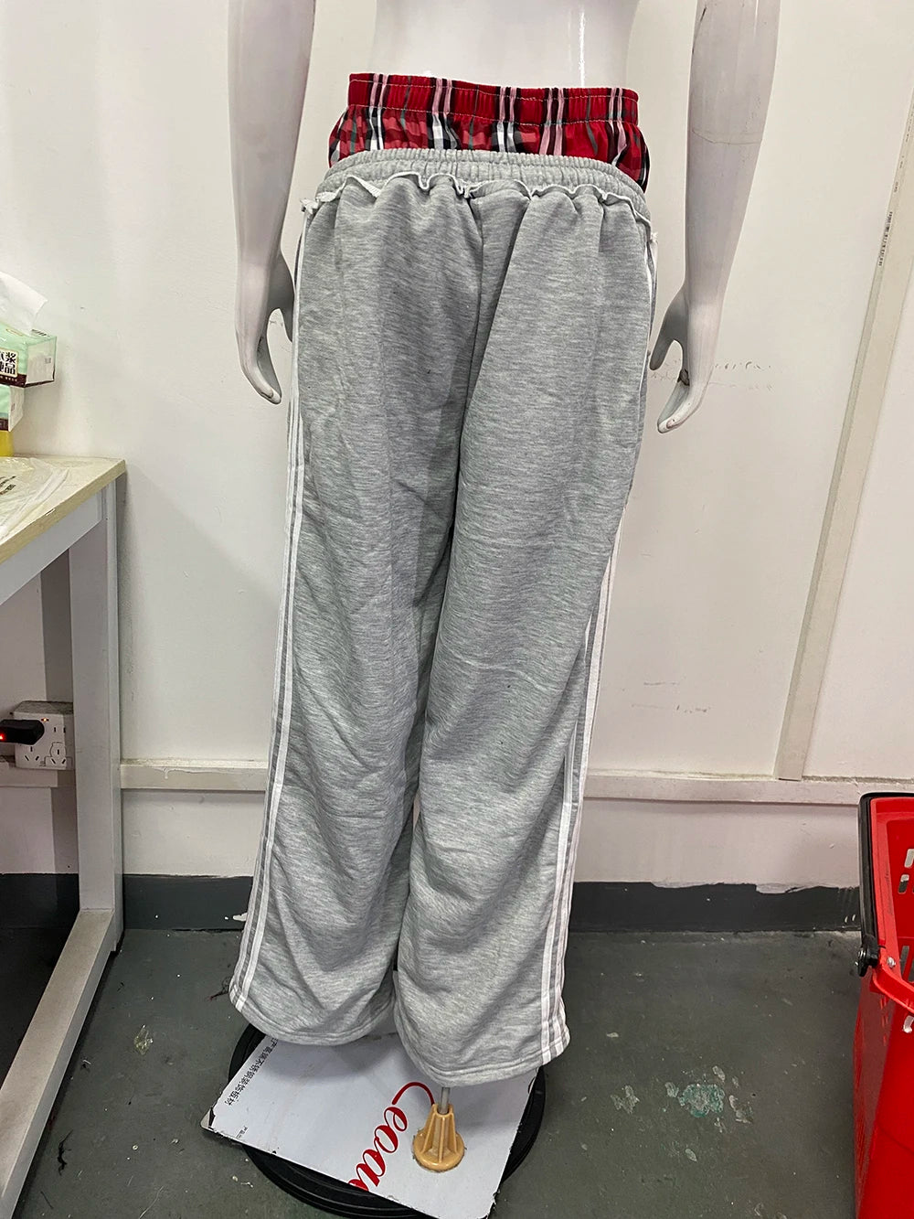 Set da due pezzi vestibilità ampia stile college retrò americano con pantaloni da bagno finti con doppia testa a doppia vita per il tempo libero sportivo Moda 2025