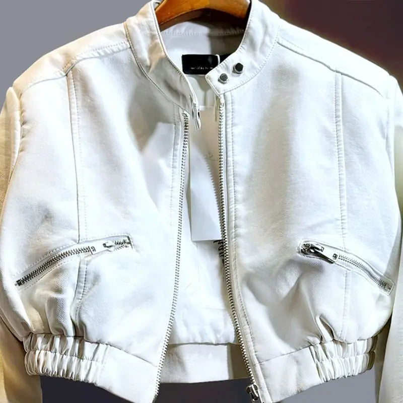 2025 Autunno nuova bella giacca da moto corta versatile giacca in pelle PU a vita alta per donna cappotto in pelliccia sintetica