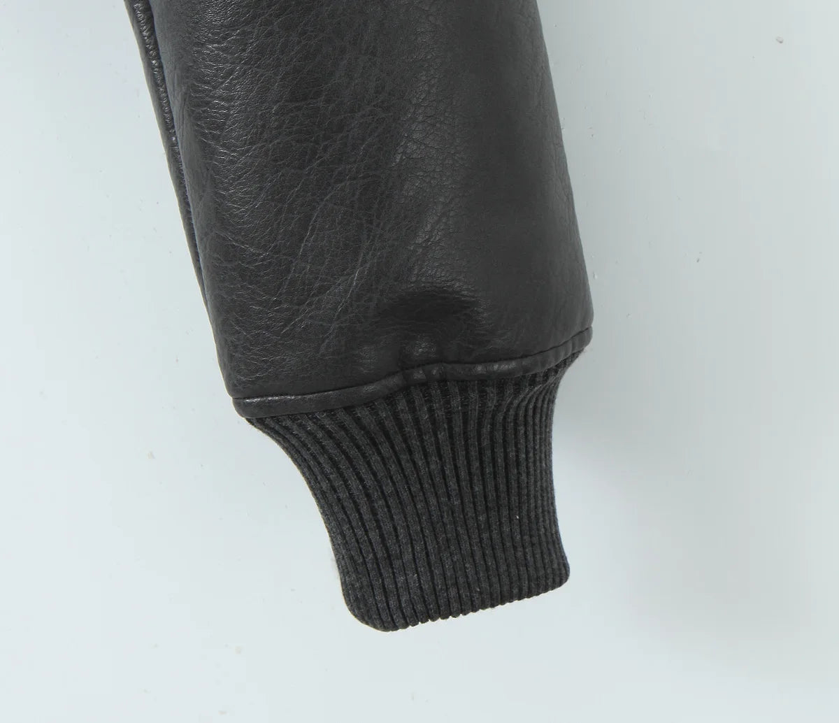 Giacca in Pelle PU Y2K COOL da Donna con Collo a V, Maniche Lunghe, Cerniera, Imbottita, Corta e Larga, Grigia