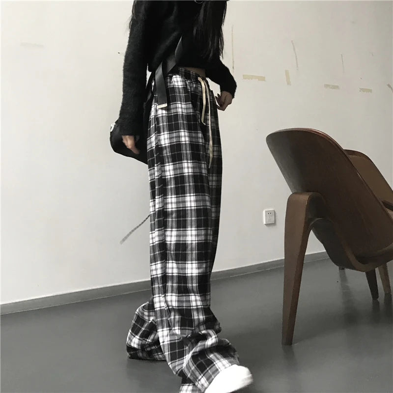 Pantaloni sportivi da donna oversize Pantaloni casual scozzesi neri alla moda Tasche in vita elastiche larghe Pantaloni larghi hip-hop unisex per studenti