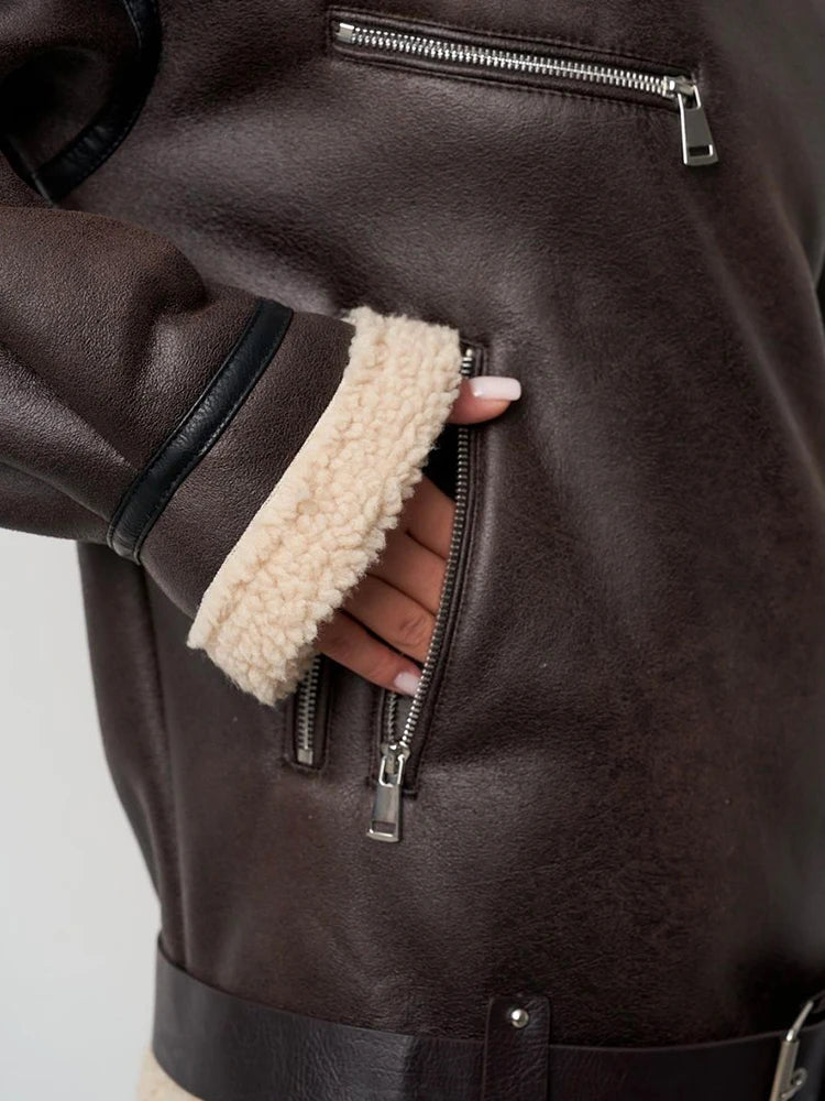 Ailegogo Streetwear Giacca da donna in pelliccia di agnello allentata calda in ecopelle Cintura vintage con cerniera femminile Cappotto spesso chic impiombato