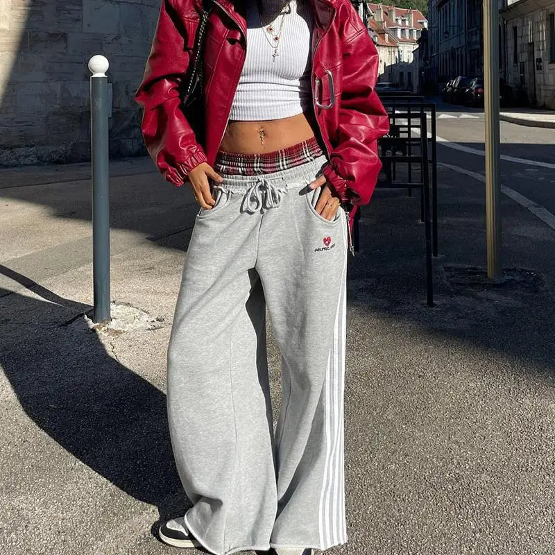Set da due pezzi vestibilità ampia stile college retrò americano con pantaloni da bagno finti con doppia testa a doppia vita per il tempo libero sportivo Moda 2025