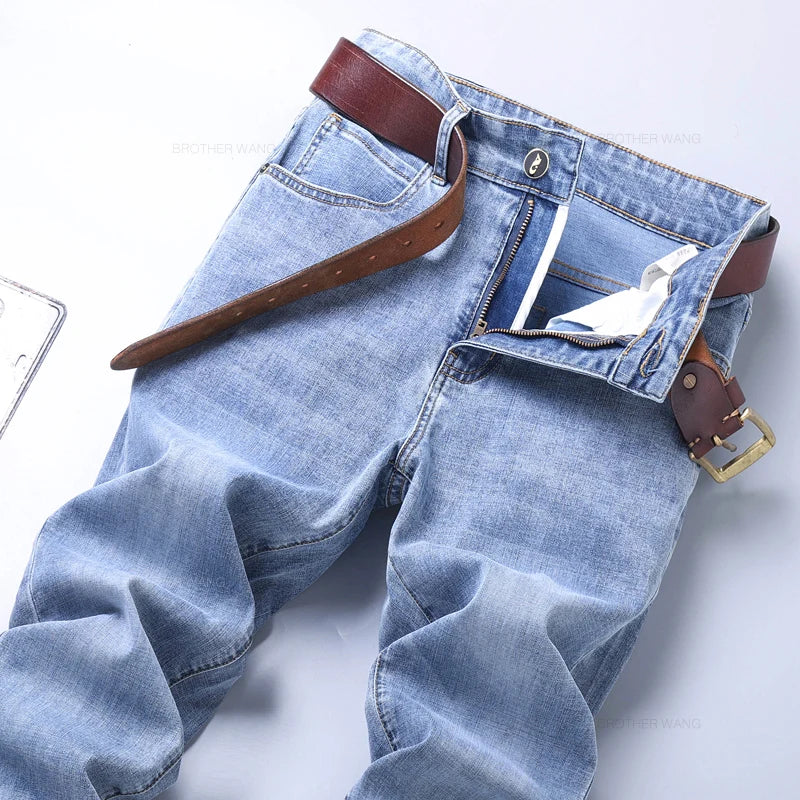Jeans slim azzurri da uomo primaverili Pantaloni in denim in tessuto elasticizzato casual alla moda Pantaloni classici Grigio fumo