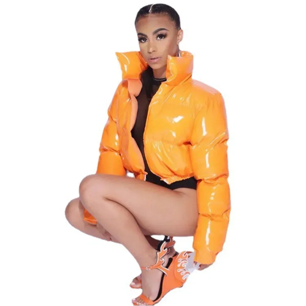 Giacca da donna imbottita in cotone Giacca moda casual lucida manica lunga autunno e inverno colletto alla coreana cerniera corta sexy strada calda