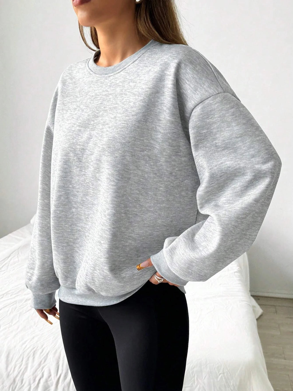 Felpa da donna casual semplice tinta unita ampia a maniche lunghe versione oversize o-collo top basic primavera/autunno streetwear