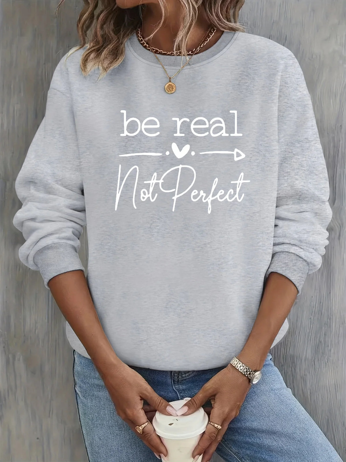 Pullover con cappuccio girocollo a maniche lunghe in velluto stampato con motivo a lettere comode e casual autunnali e invernali da donna