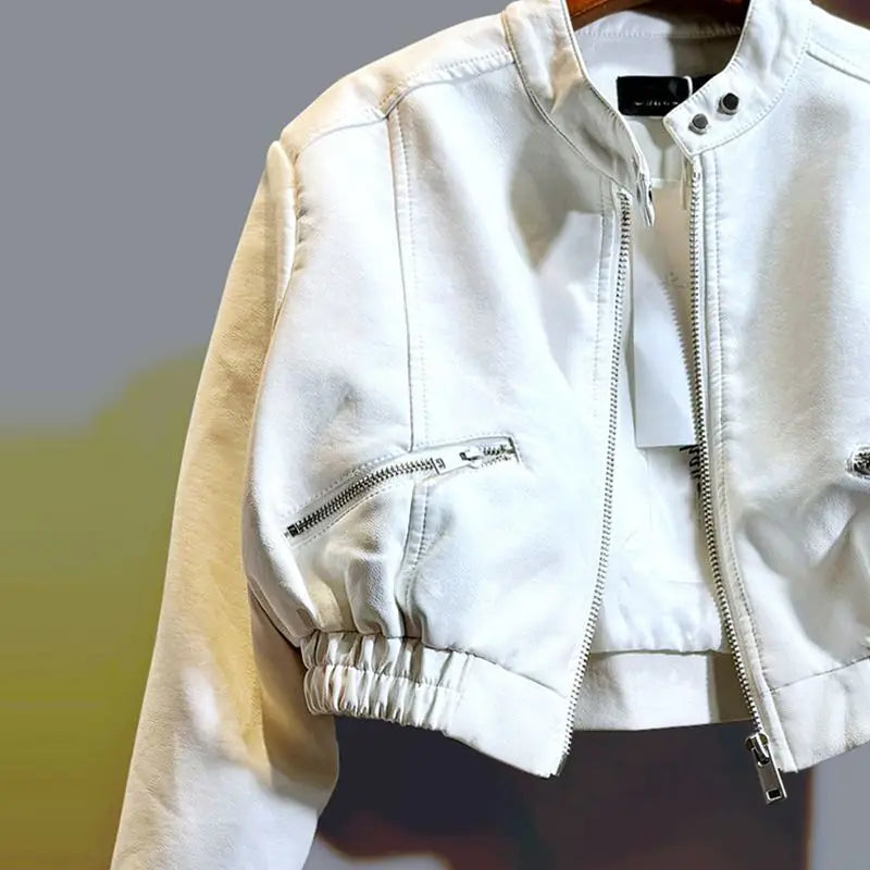 2025 Autunno nuova bella giacca da moto corta versatile giacca in pelle PU a vita alta per donna cappotto in pelliccia sintetica