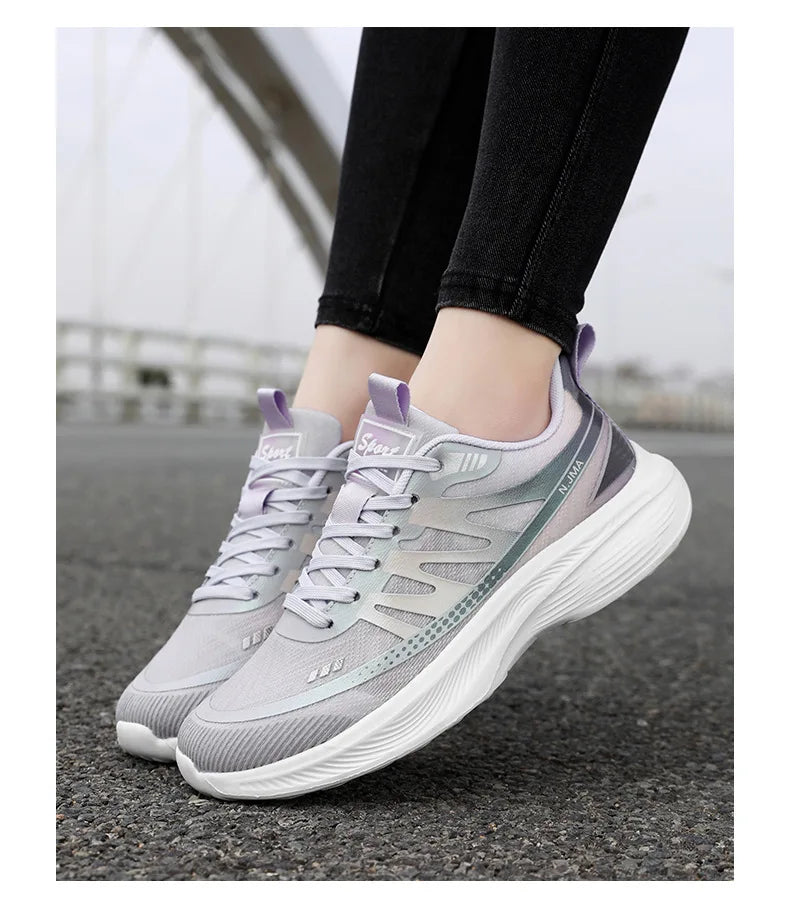 Nuove scarpe da corsa in mesh traspirante da donna Sneakers da esterno leggere Scarpe da passeggio da palestra antiscivolo Scarpe casual alla moda per le donne