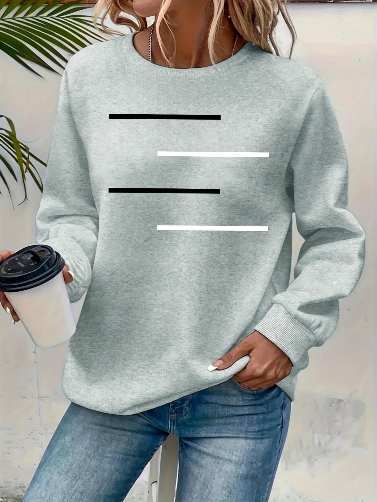 Pullover con cappuccio girocollo a maniche lunghe in velluto stampato con motivo a lettere comode e casual autunnali e invernali da donna