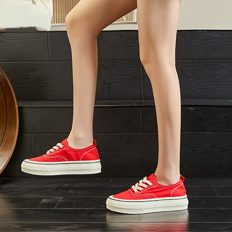 Nuove Sneakers in Tela da Donna 2026 Antiscivolo, Scarpe da Skateboard Basse, Traspiranti, Taglie Forti, Primavera e Autunno