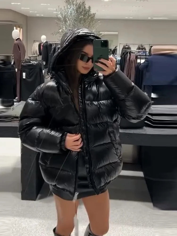2025 Autunno Inverno Stile neutro Cappotto imbottito in cotone Casual Cerniera con cappuccio Giacca solida Moda Parka caldo a prova di freddo Capispalla
