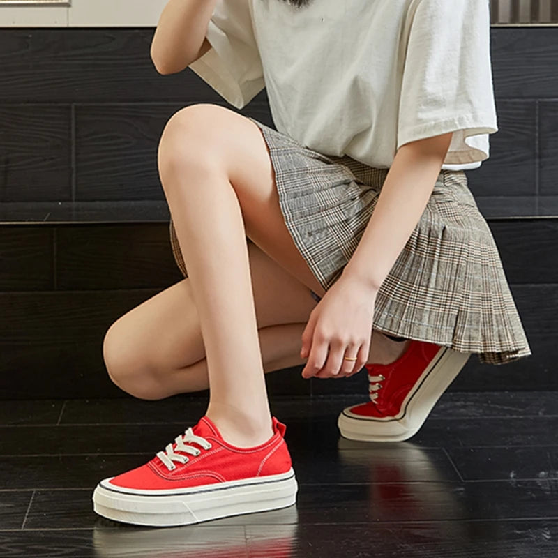 Nuove Sneakers in Tela da Donna 2026 Antiscivolo, Scarpe da Skateboard Basse, Traspiranti, Taglie Forti, Primavera e Autunno
