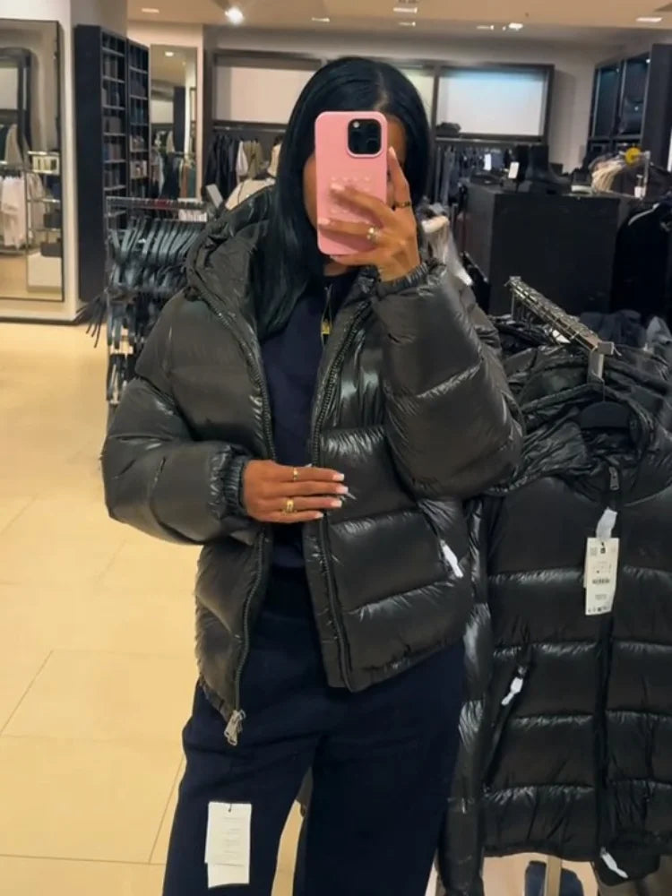 2025 Autunno Inverno Stile neutro Cappotto imbottito in cotone Casual Cerniera con cappuccio Giacca solida Moda Parka caldo a prova di freddo Capispalla