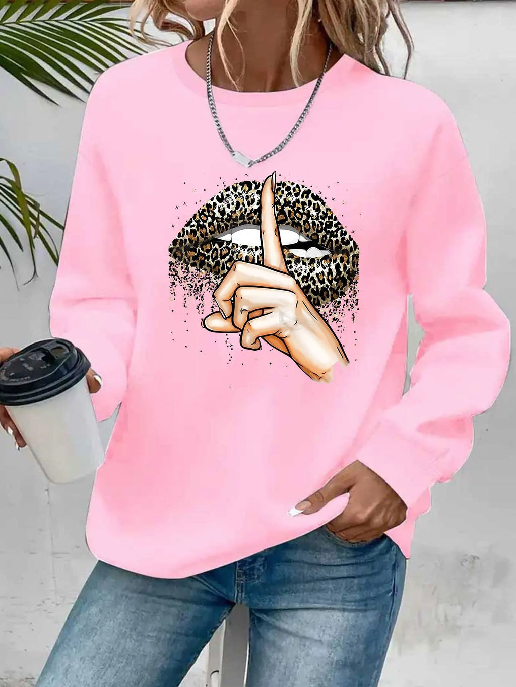 Pullover con cappuccio girocollo a maniche lunghe in velluto stampato con motivo a lettere comode e casual autunnali e invernali da donna