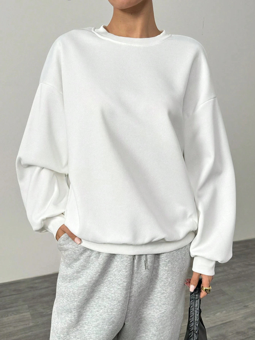 Felpa da donna casual semplice tinta unita ampia a maniche lunghe versione oversize o-collo top basic primavera/autunno streetwear